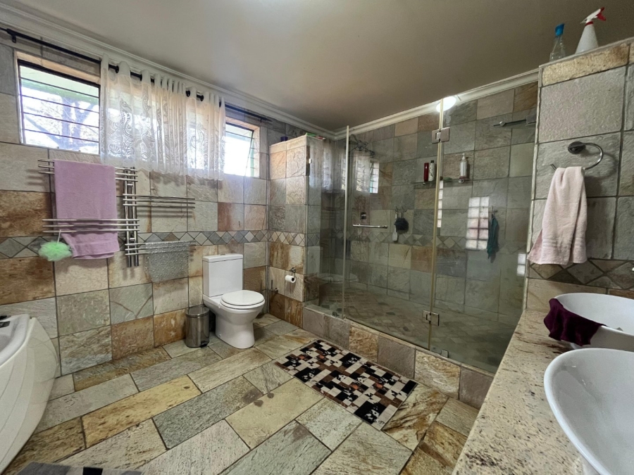 4 Bedroom Property for Sale in Lindequesdrif North West